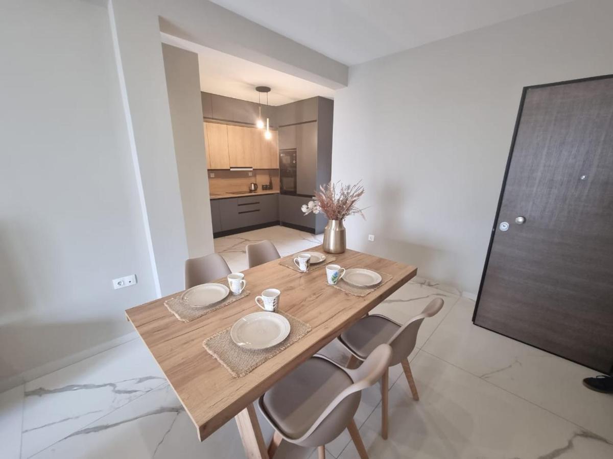 Agora Luxury 5 Apartment