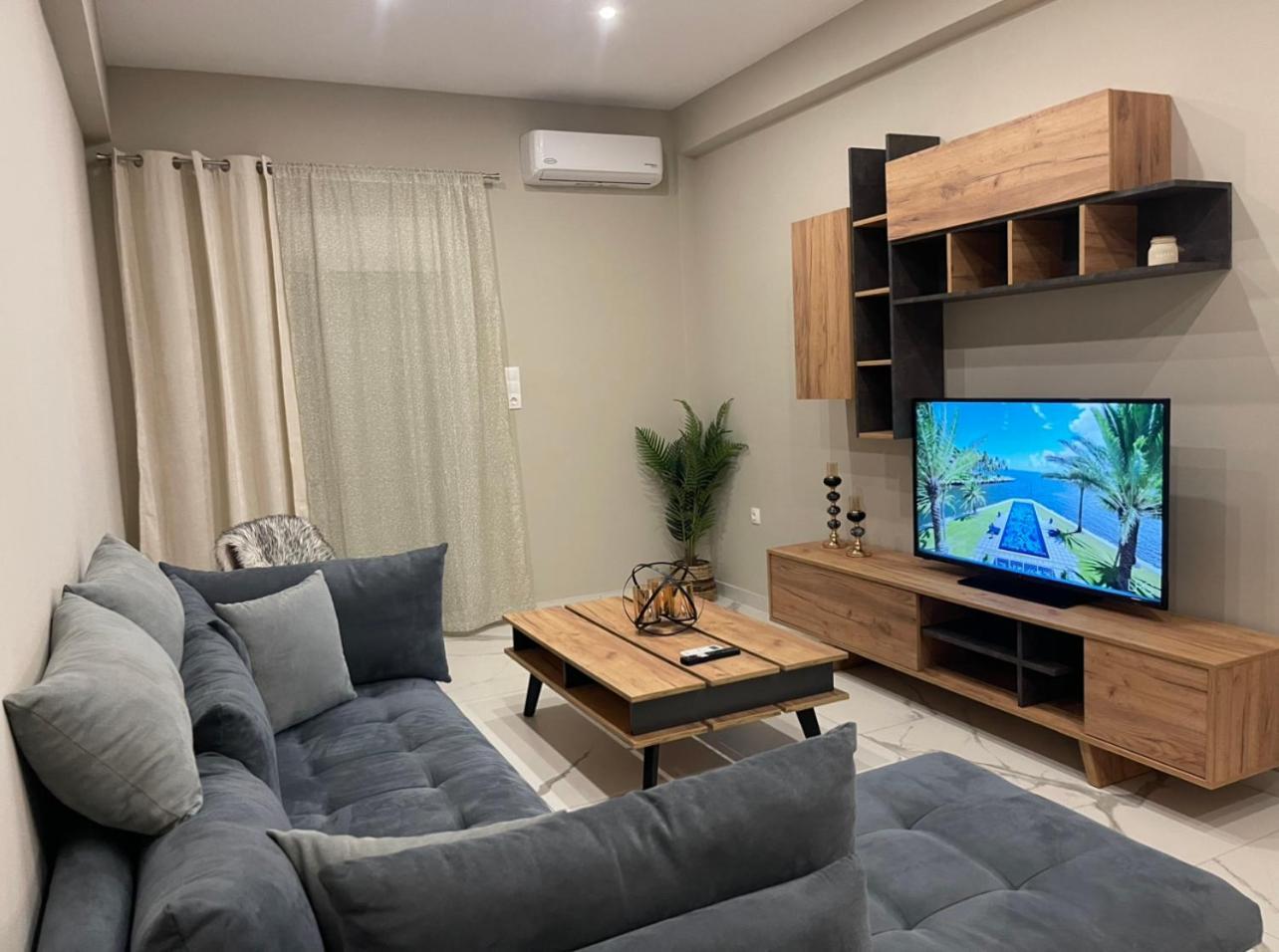 Agora Luxury 5 Apartment