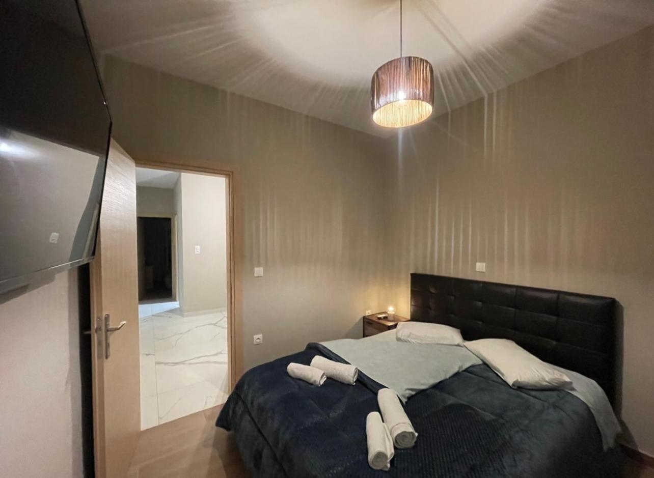 Agora Luxury 5